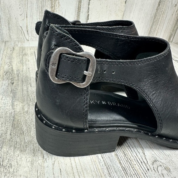 Lucky Brand Giovanna Black Leather Cut Out Heeled Ankle Booties #319 - Picture 4 of 12